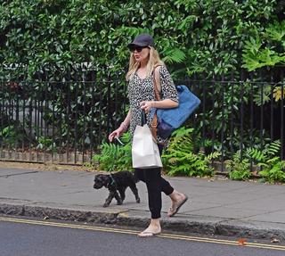 Stephanie Pratt feet photo thumbnail