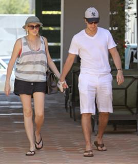 Stephanie Pratt feet photo thumbnail