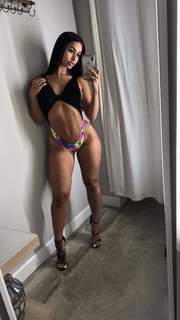 Stephanie Rao feet photo 4