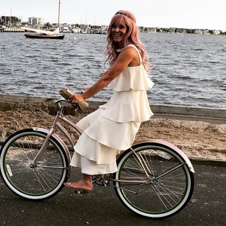 Stephanie Ruhle feet photo thumbnail