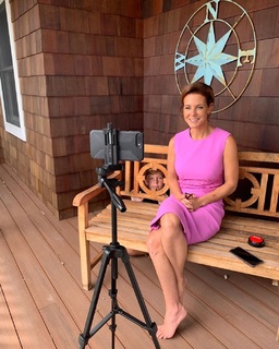 Stephanie Ruhle feet photo thumbnail