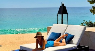 Stephanie Ruhle feet photo thumbnail