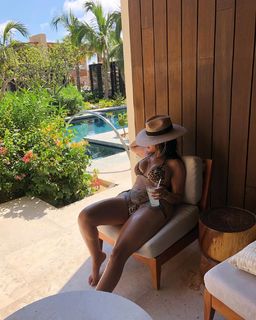 Stephanie Santiago feet photo 19