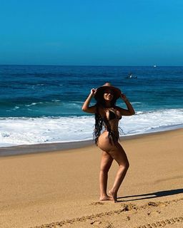 Stephanie Santiago feet photo 15