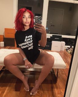 Stephanie Santiago feet photo 4