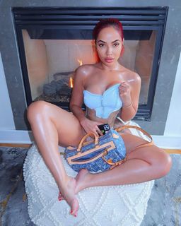 Stephanie Santiago feet photo 12