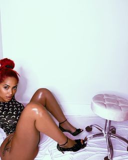 Stephanie Santiago feet photo 2