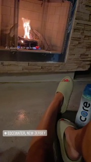 Stephanie Santiago feet photo 15