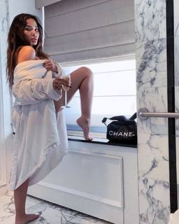 Stephanie Santiago feet photo 1