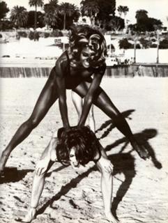 Stephanie Seymour feet photo thumbnail