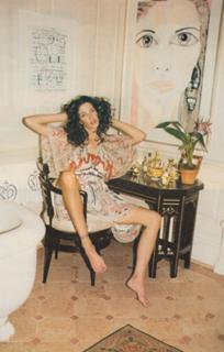 Stephanie Seymour feet photo thumbnail