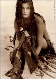 Stephanie Seymour feet photo thumbnail