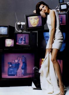 Stephanie Seymour feet photo thumbnail