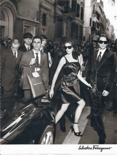 Stephanie Seymour feet photo thumbnail