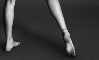 Stephanie Seymour feet photo thumbnail
