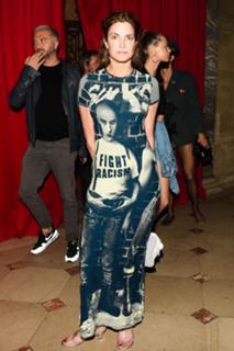 Stephanie Seymour feet photo thumbnail