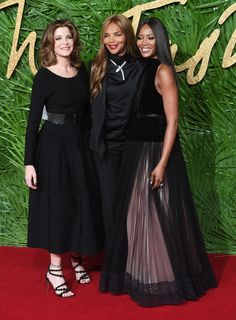 Stephanie Seymour feet photo thumbnail