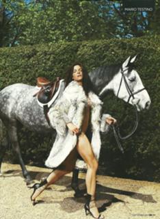 Stephanie Seymour feet photo thumbnail