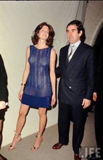 Stephanie Seymour feet photo thumbnail