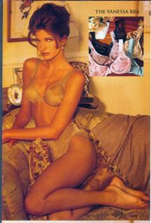 Stephanie Seymour feet photo thumbnail