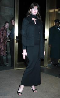 Stephanie Seymour feet photo thumbnail