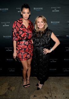 Stephanie Sigman feet photo thumbnail