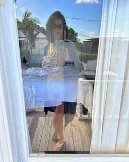 Stephanie Sigman feet photo thumbnail