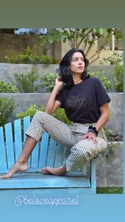 Stephanie Sigman feet photo thumbnail