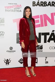 Stephanie Sigman feet photo thumbnail