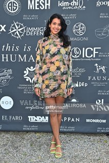 Stephanie Sigman feet photo thumbnail