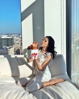 Stephanie Soo feet photo 15