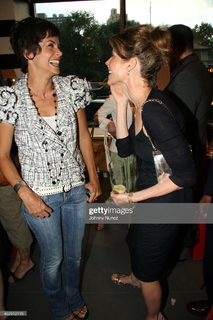 Stephanie Szostak feet photo thumbnail