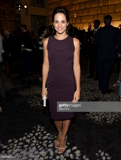Stephanie Szostak feet photo thumbnail