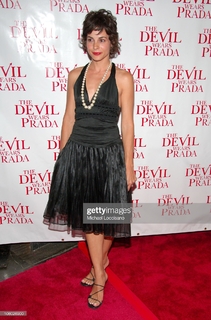Stephanie Szostak feet photo thumbnail