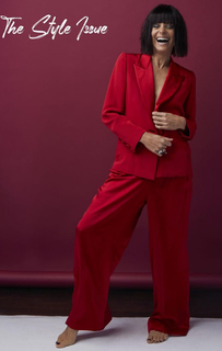 Stephanie Szostak feet photo thumbnail