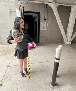 Stephanie Vaquer feet photo thumbnail