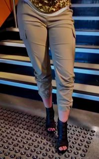 Stephanie Vaquer feet photo thumbnail