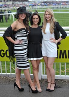 Stephanie Waring feet photo 5