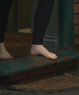 Stephanie Waring feet photo 18