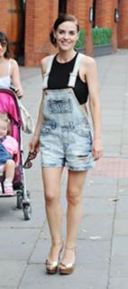 Stephanie Waring feet photo 1