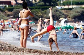 Stephanie Waring feet photo 3