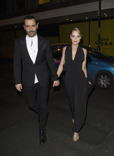 Stephanie Waring feet photo 2