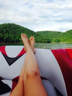 Stevie Lynn Jones feet photo 7