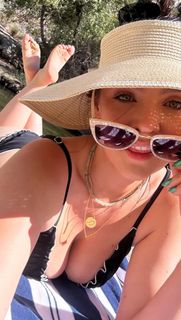 Stevie Lynn Jones feet photo 4