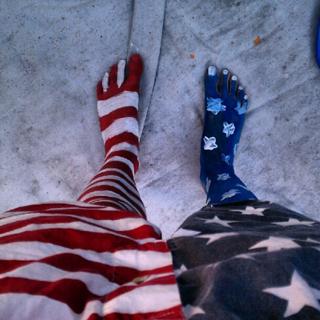Stevie Wynne Levine feet photo 1