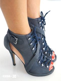Sthefany Brito feet photo thumbnail