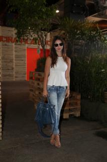 Sthefany Brito feet photo thumbnail