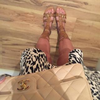 Sthefany Brito feet photo thumbnail