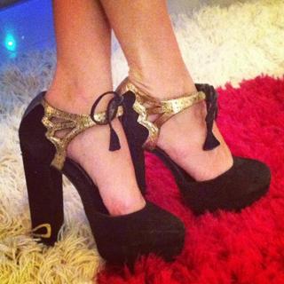 Sthefany Brito feet photo thumbnail