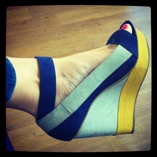 Sthefany Brito feet photo thumbnail